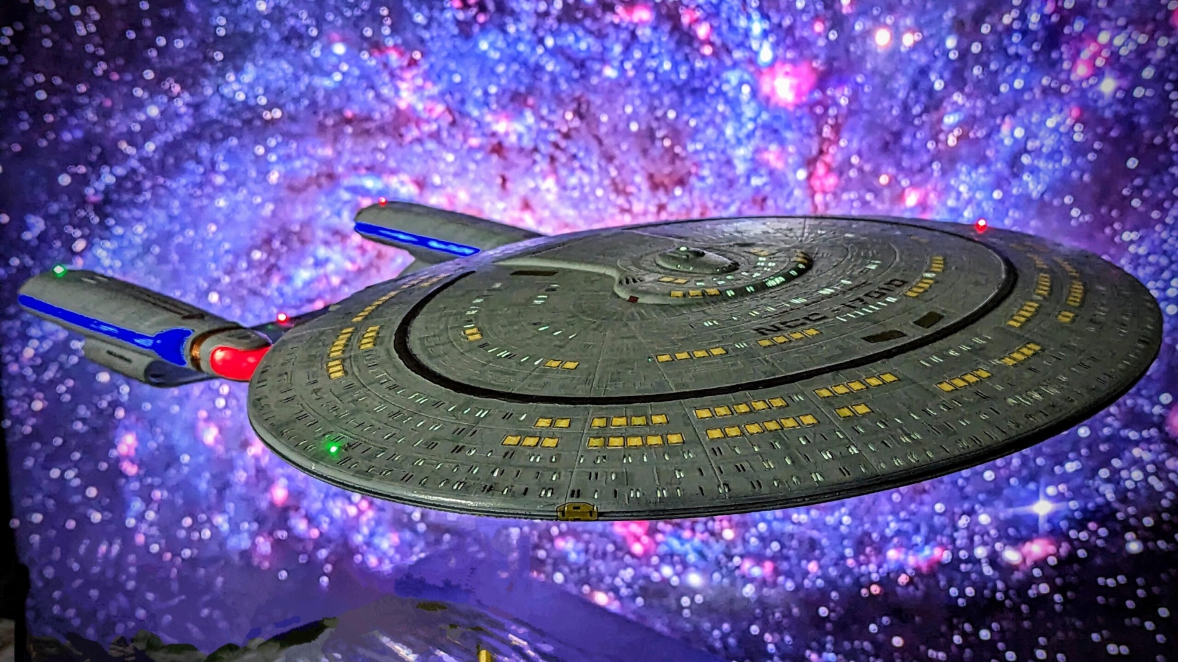 uss-enterprise-ncc-1701-d-1-1400-scale-amt-star-trek-v0-17gxo6uz2agb1