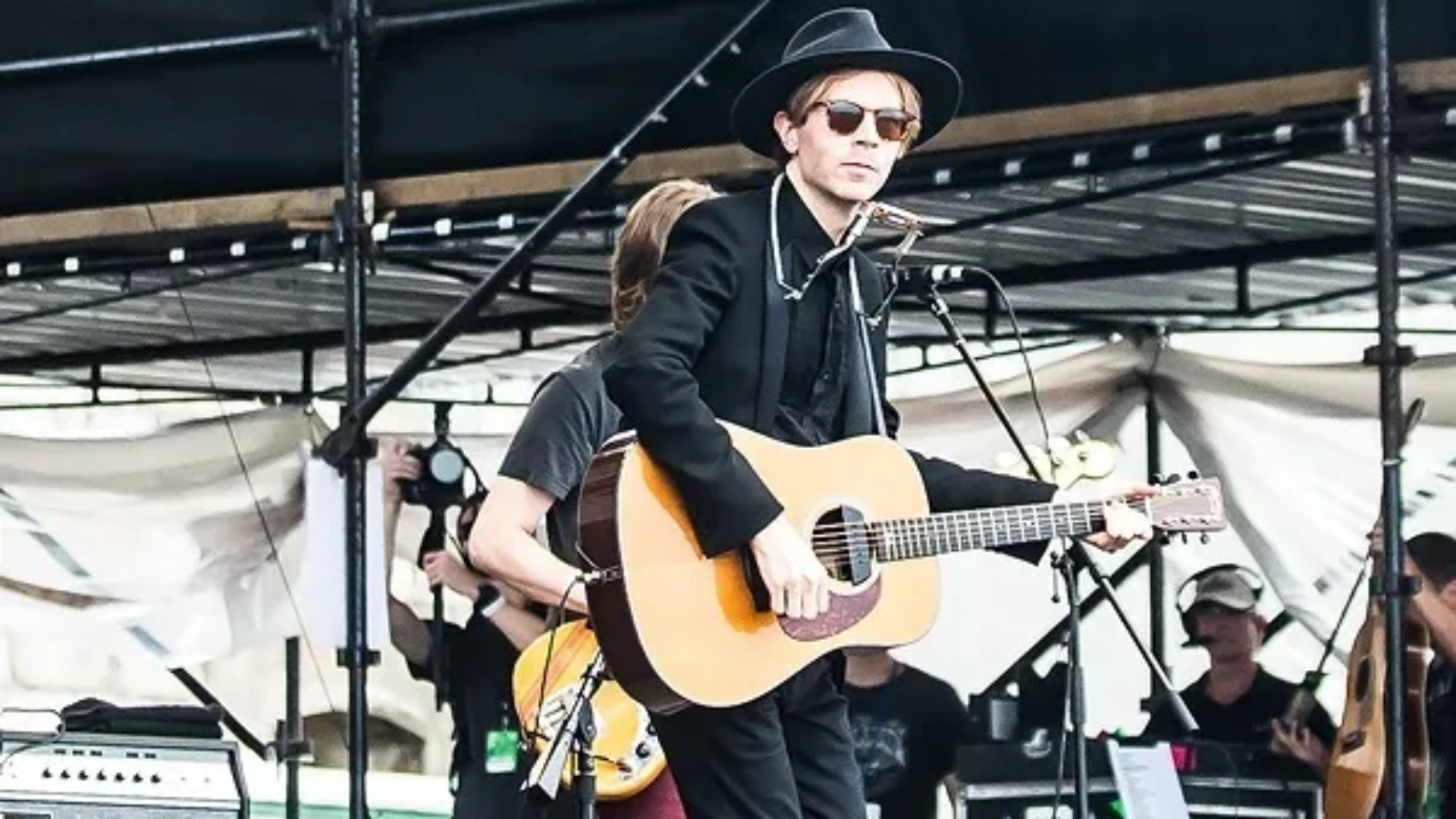 beck-newport-folk