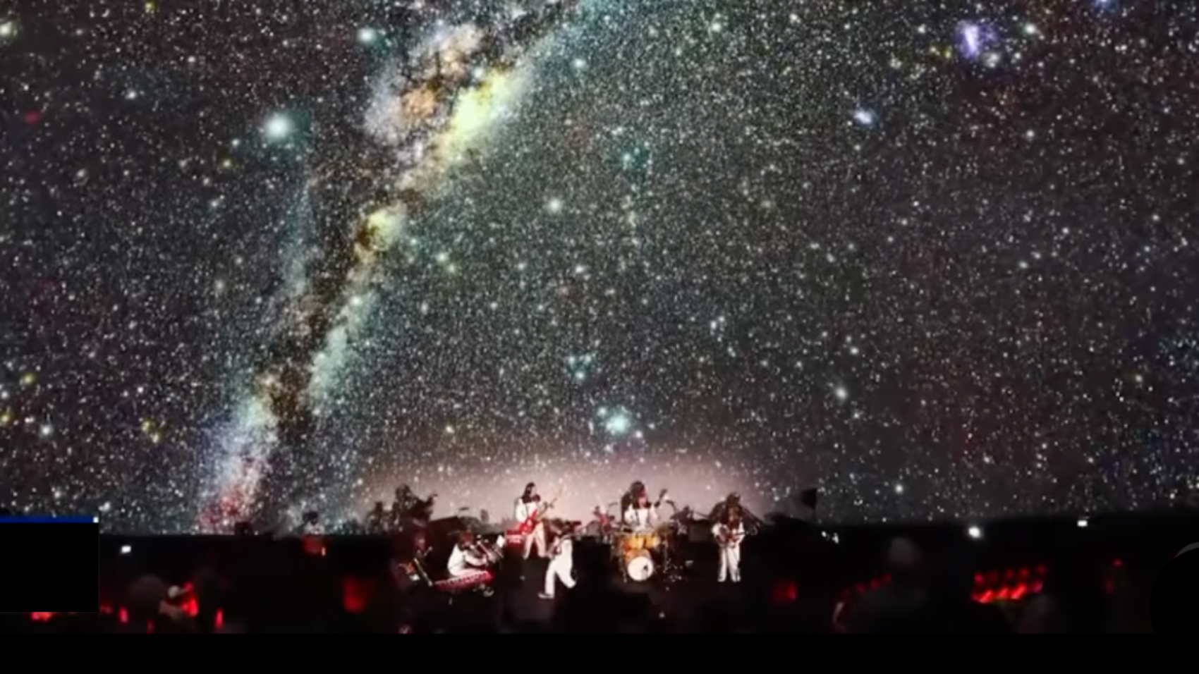 strangers-stopping-strangers-lsc-planetarium