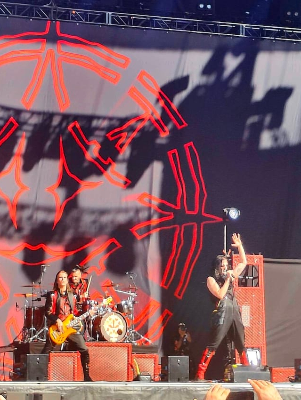 40442_show_1279x840_hero