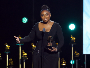 LOS ANGELES, CALIFORNIA - FEBRUARY 02: Samara Joy
accepts award for Best Jazz Performance for "Twinkle Twinkle Little Me" onstage during the 67th Annual GRAMMY Awards Premiere Ceremony at Peacock Theater on February 02, 2025 in Los Angeles, California.  (Photo by Leon Bennett/Getty Images for The Recording Academy)