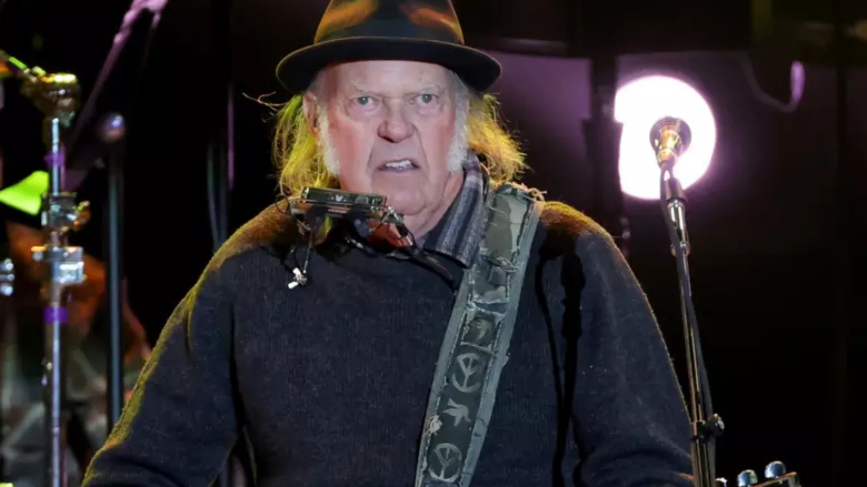 attachment-neil-young3