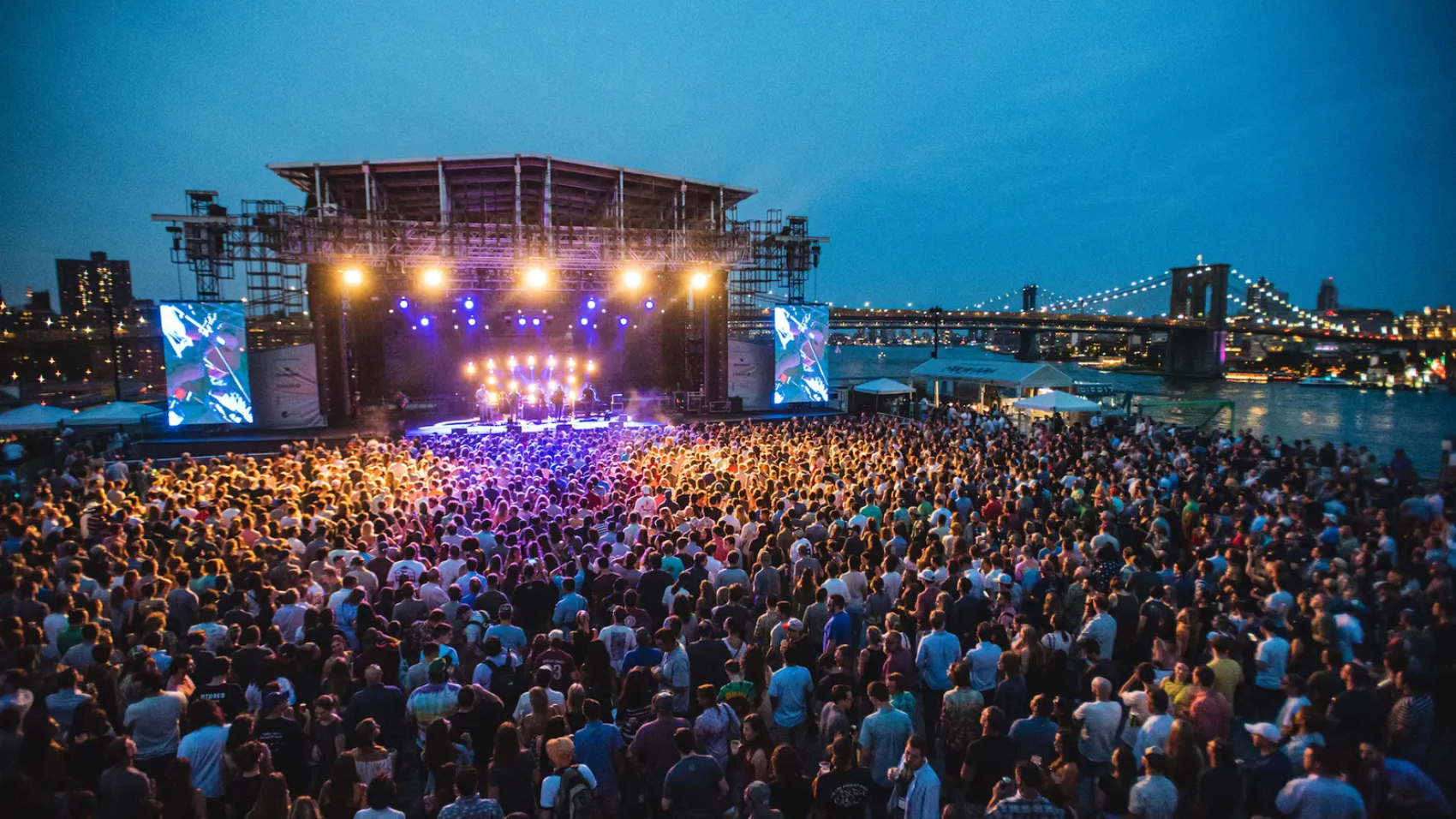 The-Rooftop-at-Pier-17-concert