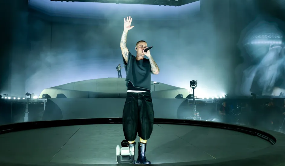 justin-bieber-coachella-2026-billboard-1800 (1)